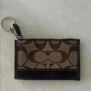 Coach Signature Tan and Black Keychain Wallet